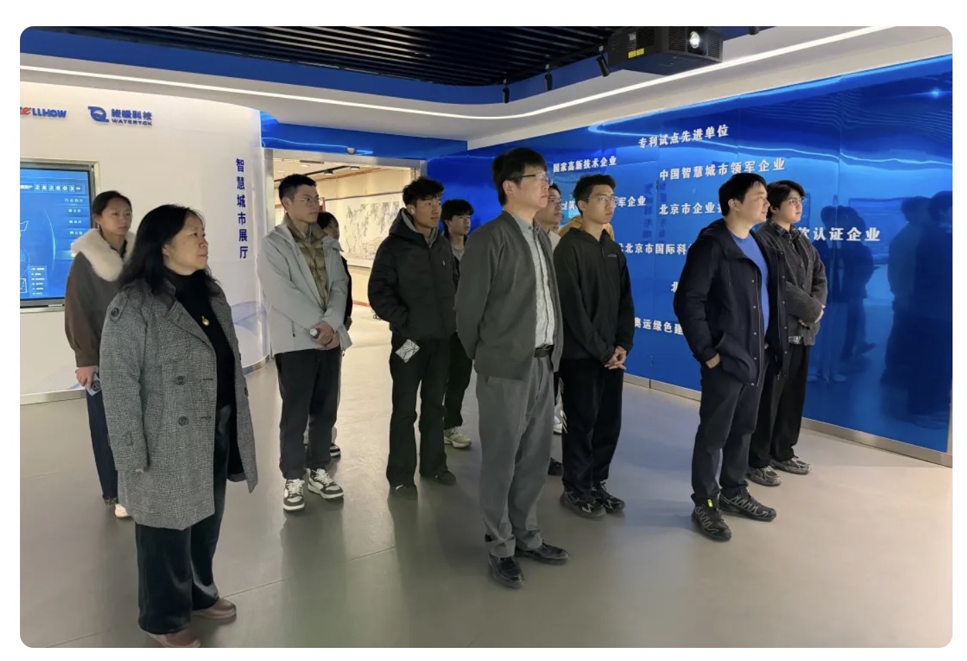 当清华课堂“搬”进long8龙8国际：一场从书本到产业的一线之旅